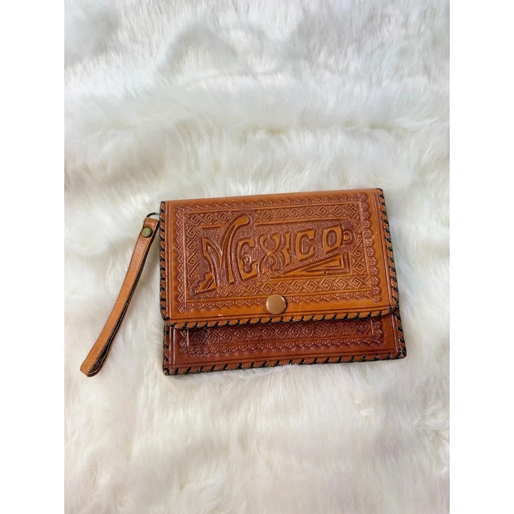 Vintage Tooled Leather Clutch Wallet‎ MEXICO Wrist Strap Brown Snap Closure